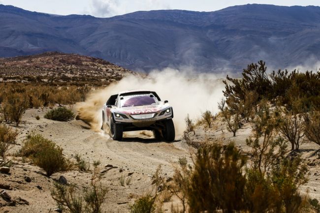Peugeot 3008DKR 2017 Dakar’da fırtına gibi esiyor