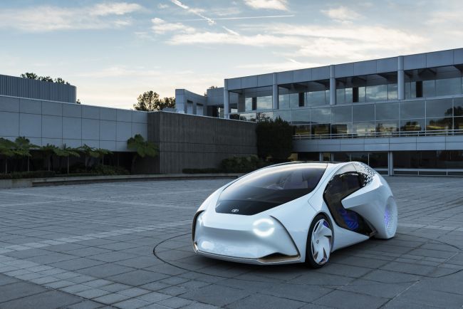 Toyota Concept-i Yapay Zeka Yui ile Geleceğin Otomobilini Sunuyor