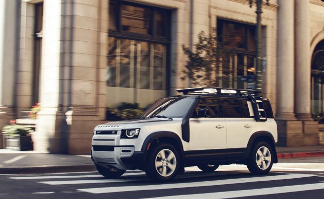 Yeni Land Rover Defender’a Bir Ödül De Kadınlardan Geldi