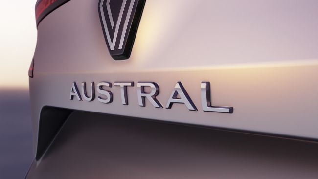 Renault, yeni SUV modelinin isminin “Austral” olacağını açıkladı.