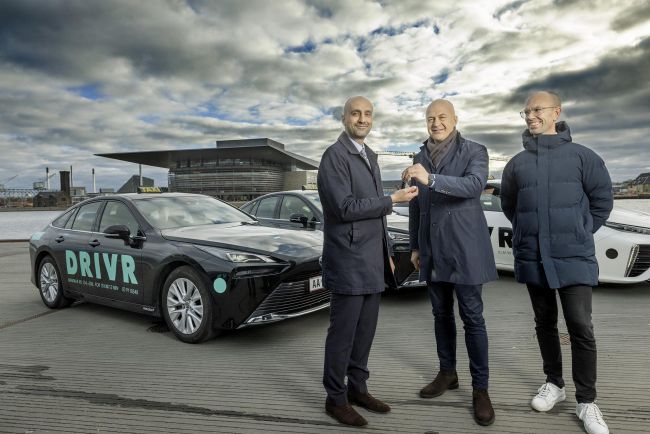 Toyota ve DRIVR İşbirliğiyle 100 Hidrojen Yakıtlı Mirai Taksi Kopenhag'da Yollara Çıktı
