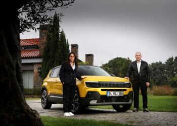Avrupa’da Yılın Otomobili, Elektrikli SUV Pazarının Yeni Yıldızı “Jeep® Avenger” Türkiye Yollarında