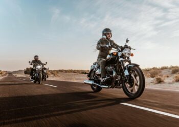 Kibar Holding, yeni şirketi K-RIDES ile dünya motosiklet devi Royal Enfield’i Türkiye’ye getiriyor