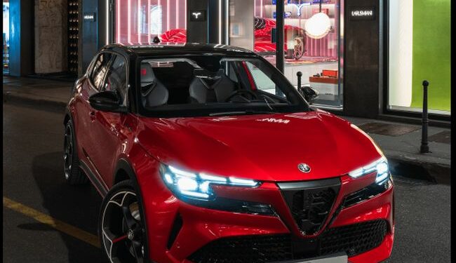 Alfa Romeo JUNIOR 2024 Milano Tasarım Haftası’nda Sahne Alıyor