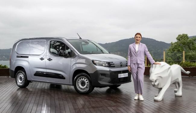 Peugeot Yenilenen Ticari Araç Modellerini Türkiye'de Satışa Sundu!