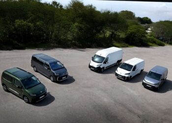 Toyota Yeni Ticari Araçlarla Segmentteki İddiasını “Bambaşka” Bir Yere Taşıdı