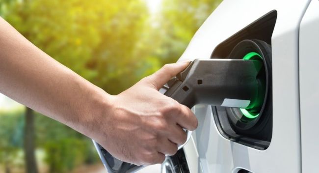 Elektrikli Araçlar Şarjdayken Çalıştırılır mı? İşte Bilmeniz Gerekenler