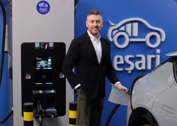 Eşarj Auto özelliği ile tek adımda kolay ve güvenli şarjlanma yeniliği