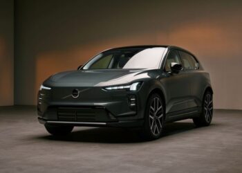VOLVO EX60 — SESSİZLİĞİN İSVEÇÇE KURŞUN KALEMİ