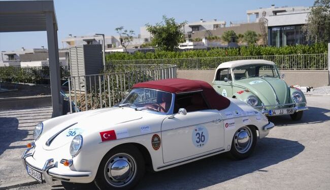 Klasik Otomobil Kulübü 28. Batı Anadolu Rallisi Çeşme'de Düzenlendi