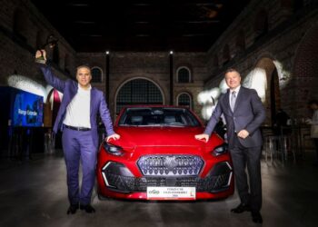 Türkiye’de “Yılın Otomobili” Renault Clio Seçildi