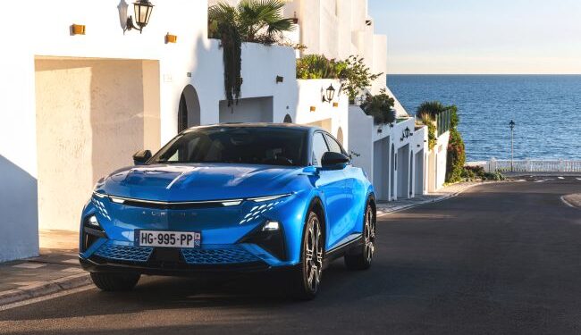 Alpine'nin Elektrikli Spor Fastback Modeli A390 Türkiye'de
