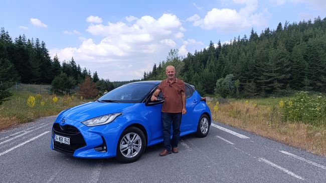 Toyota Yaris Hybrid 1.5 Passion X-Pack e-CVT Test Sürüşü: Şehir İçinin Sessiz ve Ekonomik Yıldızı